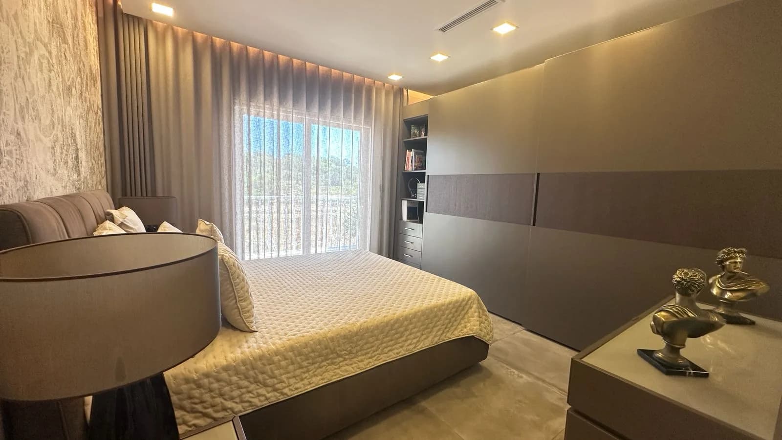 Modern 2 Bedroom Penthouse with Large Terrace in Iklin — photo 8