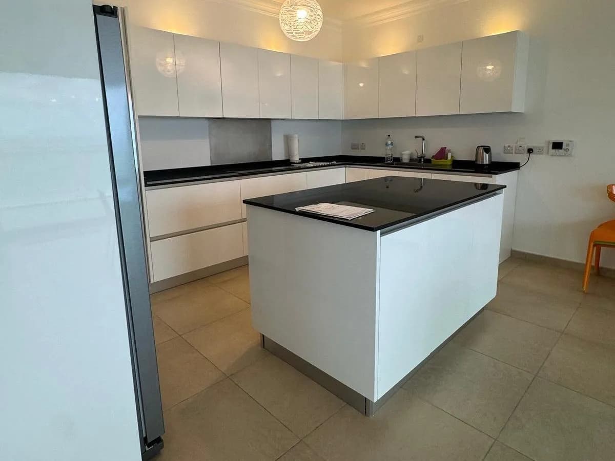 Exclusive 3 Bedroom Apartment with Sea Views for Sale in Sliema — photo 4