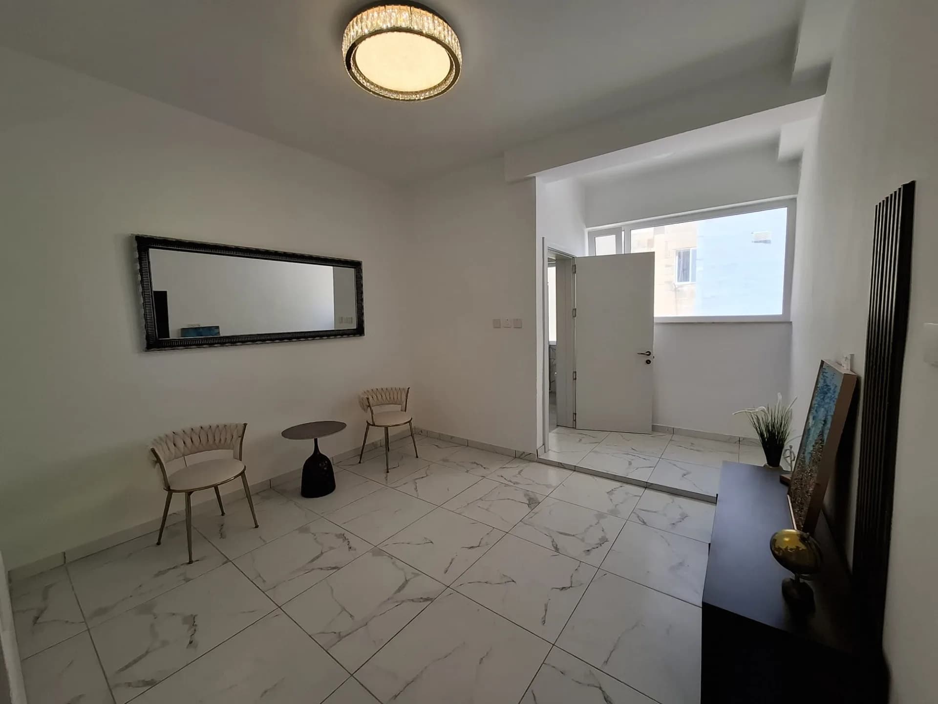 Elegant 5 Bedroom Townhouse with Rooftop Jacuzzi for Sale in Sliema — photo 5
