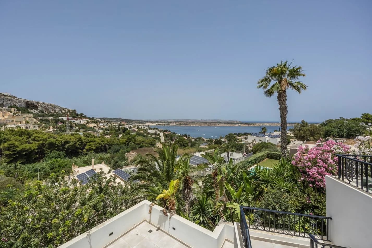 Luxury 6 Bedroom Fully-Detached Villa for Sale in Santa Maria Estate Mellieha